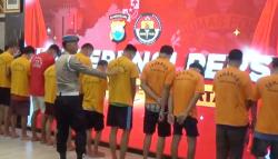 Penjarahan ATM di DPRD Makassar: Polisi Tetapkan 10 Tersangka, Sita Rp32 Juta