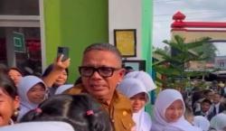 Viral, Kepala Sekolah Dicopot Setelah Tegur Anak Wali Kota Bawa Mobil ke Sekolah