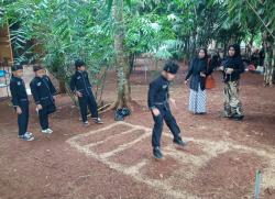 Meriah! Hari Bambu Sedunia di Purwakarta Dimeriahkan Permainan Tradisional Anak