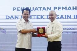 Kanwil Kemenkum Jateng Dampingi Kampus Daftarkan Desain Industri