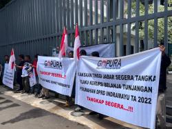 Kasus Korupsi Lama DPRD Indramayu 2002, LSM Gapura Gempur Kejati Jabar