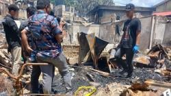 Polisi Lakukan Olah TKP Kebakaran di Dok V Jayapura Utara, Puluhan Warga Kehilangan Tempat Tinggal
