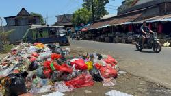 Miris! Sampah Berserakan di Pangkep Gegara Anggaran Operasional Belum Cair