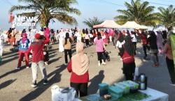 Polman Sehat On The Road: Olahraga, Edukasi Kesehatan, hingga Lapak Kuliner UMKM