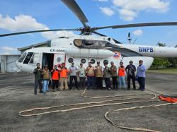 Satu Helikopter Penanganan Karhutla di  Riau Ditarik, Sembilan Masih Bekerja