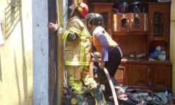 Ditinggal ke Warung Saat Menggoreng Jajanan, Rumah di Desa Kalirandu Pemalang Ludes Terbakar