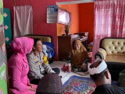 15 Tahun Lumpuh, 8 Tahun Anak Buta, Keluarga Ibu Amoy di Purwakarta Dapat Perhatian dari Polisi