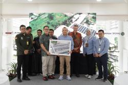 PLTS Atap Pabrik Jadi Solusi Energj Hijau di Jateng, Efektif Kurangi Emisi Karbon