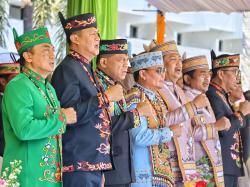 Kapolda Kalteng dan Gubernur Kompak Hadiri Upacara HUT Kabupaten Barsel ke-66