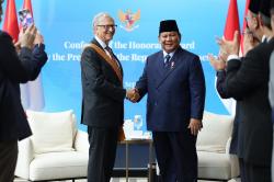 Presiden Prabowo Bertemu Bill Gates di New York, Berikan Bintang Jasa Utama