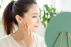Kulit Kusam Bisa Glowing dan Awet Muda dengan Multi Target Treatment