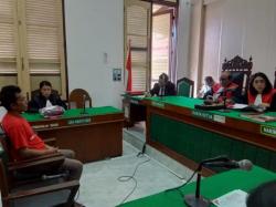Sadis! Sopir Taksi Online Digorok, Pelakunya Dituntut Seumur Hidup