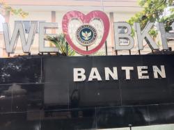 Diduga Dimintai Uang Vaksin, Sopir Muatan Bebek Keluhkan Karantina di Pelabuhan Merak Banten