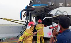 Bus Rosalia Indah Terbakar! Kecelakaan Maut di Tol Pejagan-Pemalang, 1 Tewas, 5 Luka-Luka