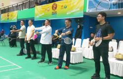 201 Atlet Bersaing Rebut Hadiah Rp70 Juta di Makassar Badminton Festival 2025