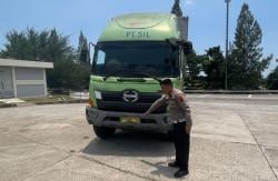 Truk Rem Blong Terobos Lampu Merah di Gringsing Batang, Satu Pengendara Tewas Mengenaskan