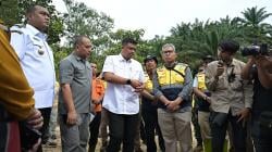 Tingkatkan Ekonomi Warga, Bobby Nasution Pastikan Jalan Rusak Labura-Toba Segera Diperbaiki