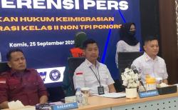 Jenguk Anak di Ponorogo Usai Lama Berpisah, Warga Malaysia Malah Kena Deportasi