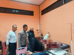 Tragedi Berdarah di Majene, Keponakan Diduga Gangguan Jiwa Tega Bacok Paman Sendiri Hingga Kritis