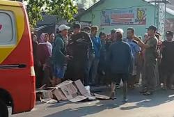 Kecelakaan Maut di Jombang, Ibu Rumah Tangga Tewas Ditabrak Motor yang Dikendarai Remaja