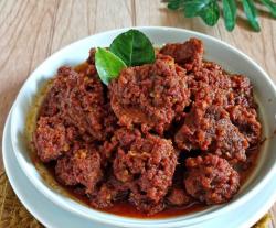 Rendang Jadi Makanan Berbahan Kelapa Terbaik Dunia, Serabi Nomor 5