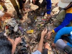 Sungai dan Udara di Sungai Selokambang Bondowoso Terpapar Mikroplastik, Bahaya Kesehatan Mengintai