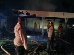Rumah MiliK Seorang Warga Desa Dorolegi Godong Terbakar, Polisi Duga Akibat Korsleting Listrik