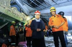 91 Santri Masih Tertimbun Reruntuhan Ponpes Al Khoziny, Begini Faktanya