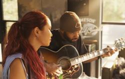 Monica Karina Wakili Indonesia di Jameson Distilled Sounds Irlandia, Nyanyi Bareng Musisi Dunia