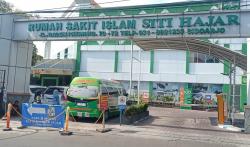 RSI Siti Hajar Rawat Intensif Korban Reruntuhan Musala, Dirikan Pos Mortem