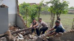 Angin Kencang Terjang 3 Desa di Sumbergempol, Puluhan Rumah Warga Rusak