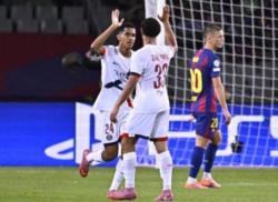 Barcelona Dibekuk PSG 1-2, Lamine Yamal Kembali Dipecundangi Nuno Mendes