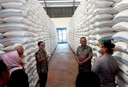 Sidak Gudang Bulog Depok Toroh, Bupati Grobogan Dan Forkompimpda Pastikan Stok Beras Aman