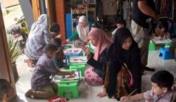 Hari Batik Nasional, Kampung Batik Kembang Mayang Kota Tangerang Ajarkan Siswa SD Membatik
