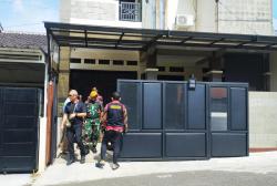 Kejari Kuningan Geledah Rumah Tersangka Dugaan Penggelapan Dana Nasabah Bank BUMD