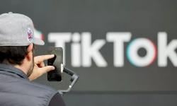 Komdigi Bekukan Sementara Izin Operasional TikTok di Indonesia