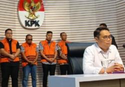 KPK Tetapkan 21 Tersangka Kasus Suap Hibah Pokmas Jatim, Empat Langsung Ditahan, Sinyal Bahaya!