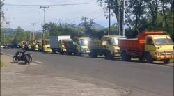 BBM Eceran Capai Rp40 Ribu di Flores, Warga Menjerit di Tengah Krisis Pasokan dan Antrean