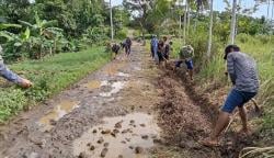 Jalan Batukorsih Lumpuh, Warga Menjerit: Pemdes Desak Pemkab dan Provinsi Turun Tangan