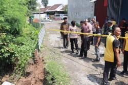 Longsor Bahu Jalan Perum Warek Asri Jadi Perhatian Serius Kapolres Sragen