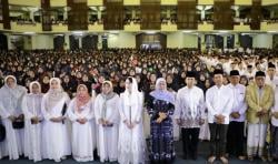 Jelang Hari Jadi Jatim ke-80, Ribuan Hafidz-Hafidzah Gelar Doa untuk Korban Musibah Ponpes Al Khozin