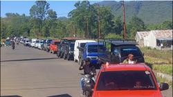 Antrean BBM Hingga 2 Km di Flores, Kelangkaan Pertalite dan Solar Lumpuhkan Ekonomi Lokal
