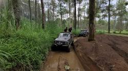 Keseruan Jeep Offroad di Coban Talun Batu Malang,  Petualangan Seru di Tengah Alam