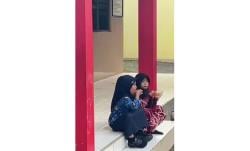 Viral ! Bocil SD Cosplay Batik PPPK, Netizen: Kalahkan Gurunya