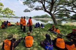 Mantap!, Tim Relawan PMN Grobogan Ikuti Pelatihan dan Simulasi Water Rescue di Waduh Sanggeh