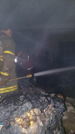 Toko Thrift di Waru Sidoarjo Terbakar, Warga Panik Lihat Api Berkobar di Lantai Dua