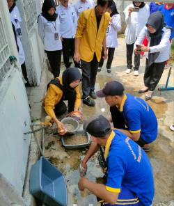 Mahasiswa Edukasi Warga Binaan Bisa Olah Sampah Jadi Produk Turunan Maggot