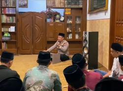 Sosok Polisi Teladan di Jombang, Mengajar Santri Mengaji di Pondok Pesantren