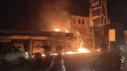 Kebakaran Hebat Melanda Ruko di Samping Terminal Pakupatan Serang, Diduga Akibat Ledakan Travo Listr