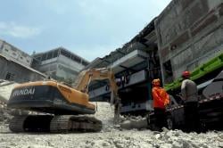 Tragedi Ponpes Al Khoziny Ambruk Total 67 Korban Tewas